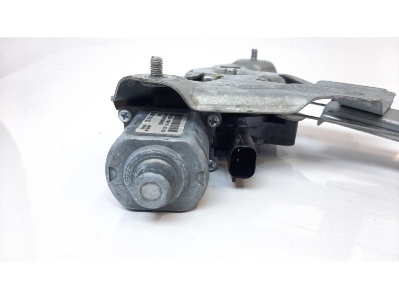 Recambio de elevalunas trasero izquierdo para ssangyong rexton limited 4x4 referencia OEM IAM 83401Y4010  
