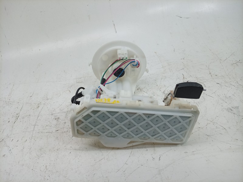 Recambio de bomba combustible para toyota rav 4 v (_a5_, _h5_) 2.5 hybrid awd (axap54) referencia OEM IAM  7702042261 