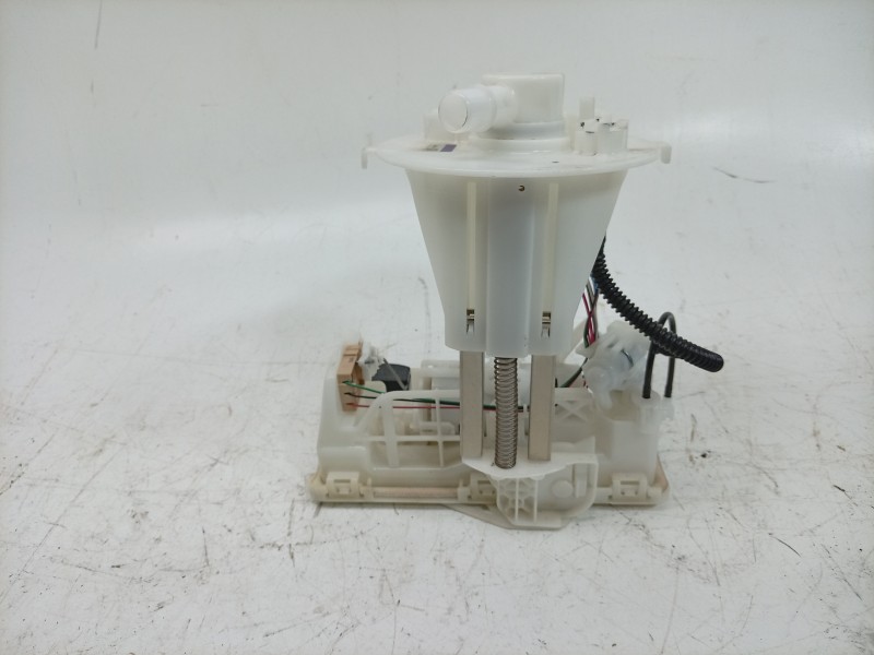Recambio de bomba combustible para toyota rav 4 v (_a5_, _h5_) 2.5 hybrid awd (axap54) referencia OEM IAM  7702042261 