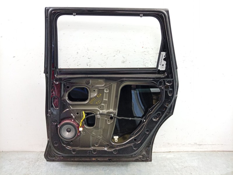 Recambio de puerta trasera derecha para kia ev9 100 gt-line awd referencia OEM IAM 77004DO010 77004DO010 