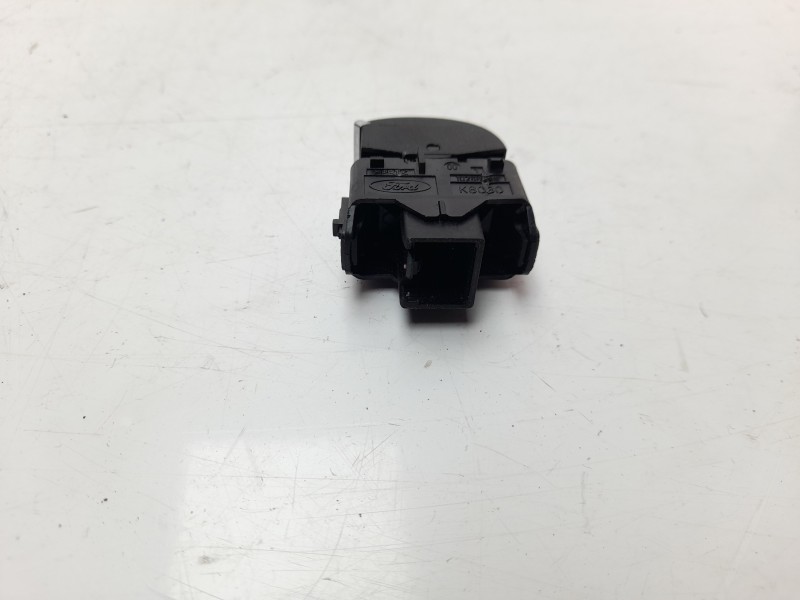 Recambio de mando elevalunas delantero derecho para ford tourneo courier (c4a) titanium referencia OEM IAM 10106516  