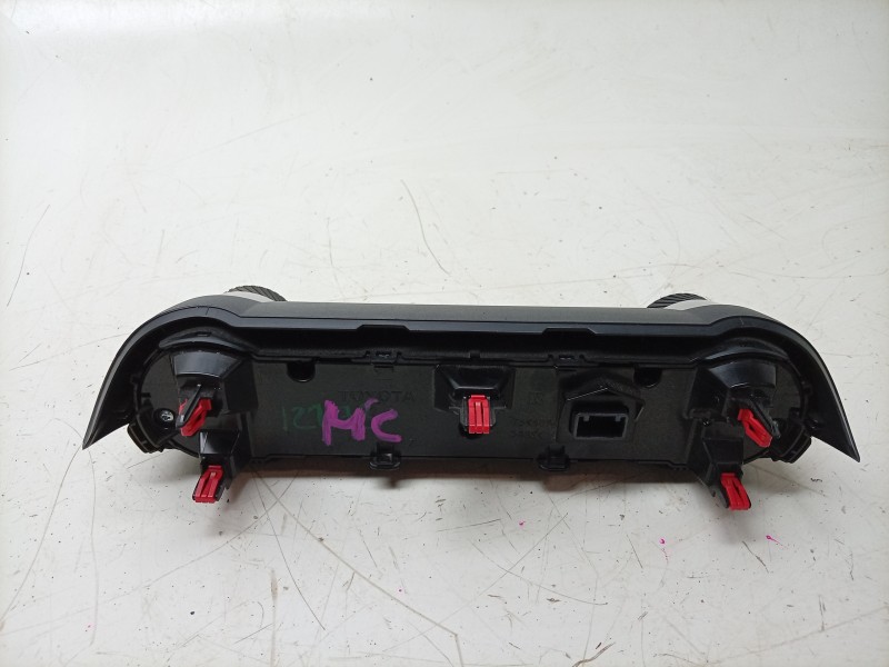 Recambio de mando climatizador para toyota rav 4 v (_a5_, _h5_) 2.5 hybrid awd (axap54) referencia OEM IAM 5590042610 5590042610