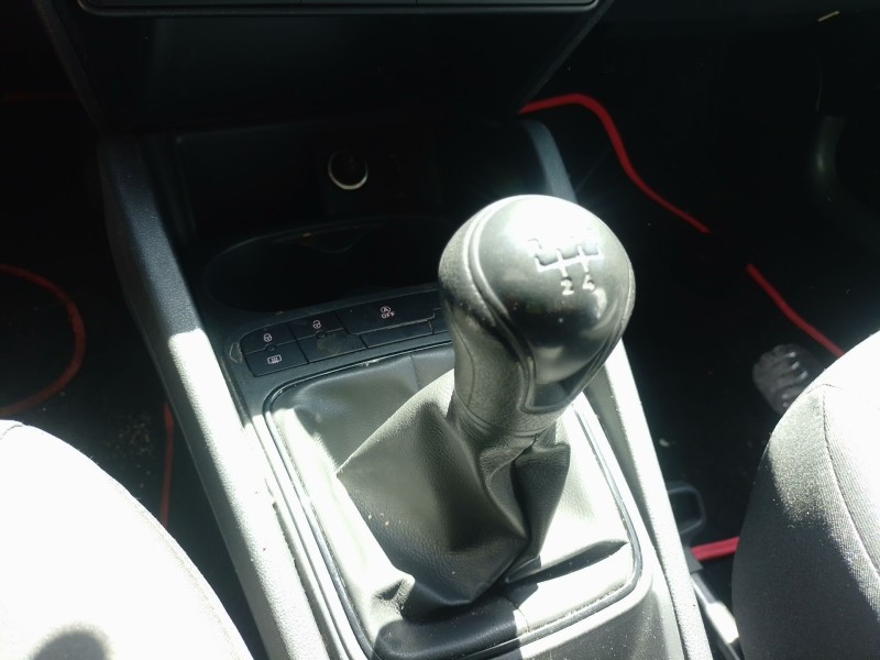 Recambio de pomo palanca cambio para seat ibiza iv (6j5, 6p1) 1.4 tdi referencia OEM IAM   