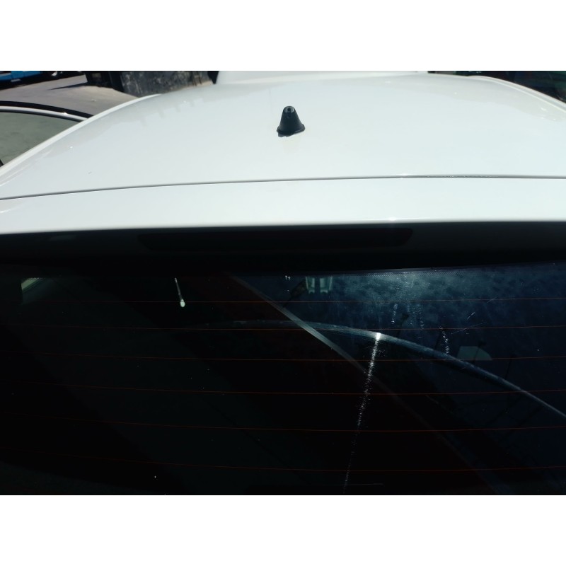 Recambio de luz central de freno para seat ibiza iv (6j5, 6p1) 1.4 tdi referencia OEM IAM   