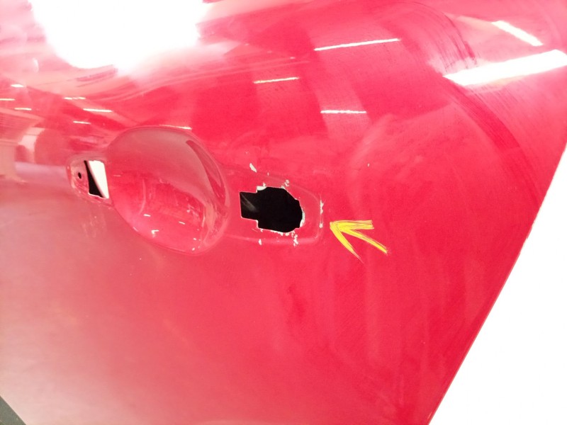 Recambio de puerta trasera izquierda para renault captur e-tech hybrid referencia OEM IAM  821010589R 
