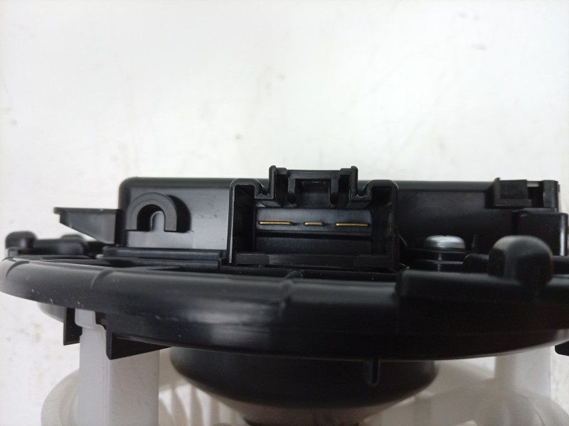 Recambio de ventilador calefaccion para toyota c-hr (_x1_) 2.0 hybrid (maxh10) referencia OEM IAM  8710302750 