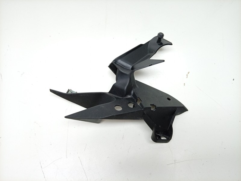 Recambio de moldura para triumph street triple 765 rs street triple 765 rs referencia OEM IAM  2310957 