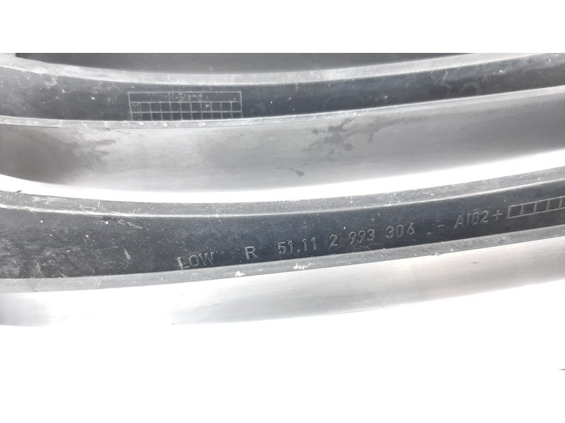 Recambio de rejilla paragolpes derecha para bmw x1 (e84) xdrive 20d referencia OEM IAM 51112993306 107062404 BM7022023