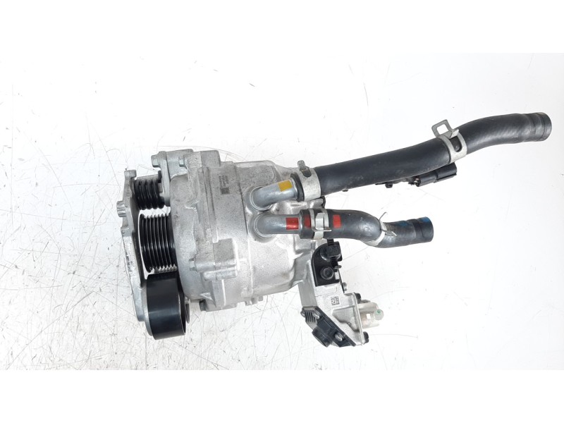 Recambio de alternador para kia niro referencia OEM IAM 3739003900  
