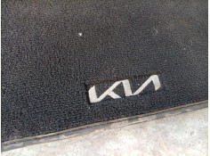 Recambio de juego alfombrillas para kia stonic (yb) 1.0 t-gdi eco-dynamics+ referencia OEM IAM  H8143ADE52  2