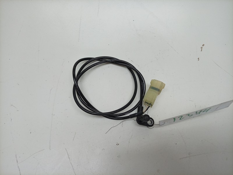 Recambio de sensor abs para triumph street triple 765 rs street triple 765 rs referencia OEM IAM  T2022799 