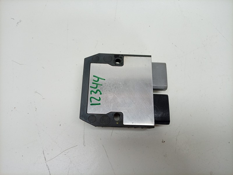Recambio de regulador de corriente para triumph street triple 765 rs street triple 765 rs referencia OEM IAM FH027AA T1300675 