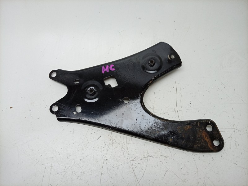 Recambio de soporte / guia puerta corredera para subaru outback (bs) 2.5 awd (bs9) referencia OEM IAM  20107AN010 