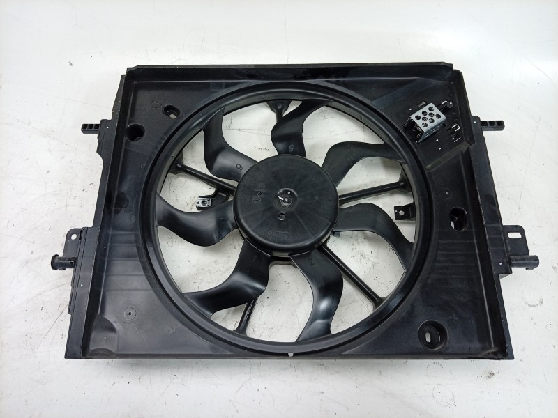 Recambio de electroventilador para dacia sandero iii 1.0 tce 90 eco-g referencia OEM IAM 214813070R  