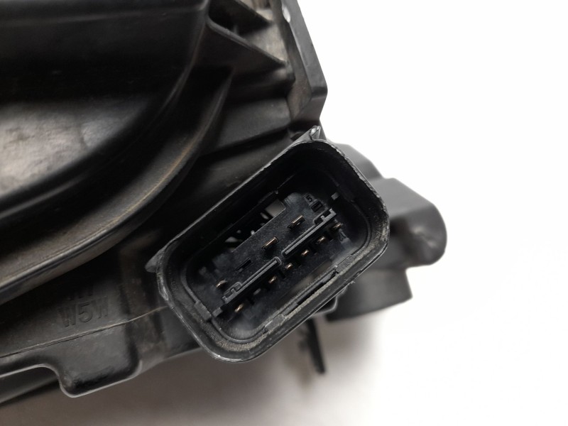 Recambio de faro izquierdo para bmw x1 (e84) sdrive 18 d referencia OEM IAM  63112990001 10106241002/11204701/2140011/BM7024904