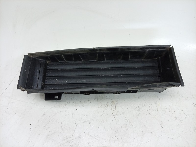 Recambio de canalizador de aire para dacia sandero iii 1.0 tce 90 eco-g referencia OEM IAM  214F60895R 