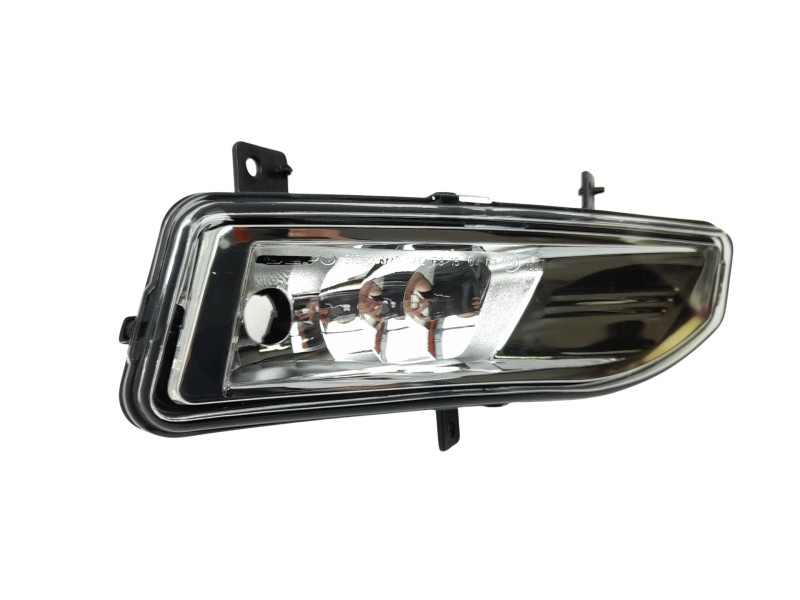 Recambio de faro antiniebla derecho para nissan qashqai (j11) referencia OEM IAM  261508995A 108806203/13529202/3010132/DS713441