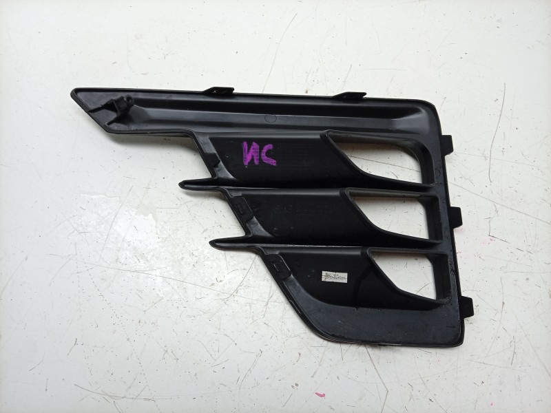 Recambio de moldura para kg mobility tivoli referencia OEM IAM  7876135010 