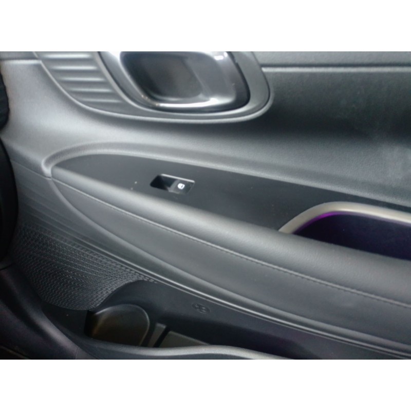 Recambio de mando elevalunas delantero derecho para hyundai i20 iii (bc3, bi3) 1.0 t-gdi hybrid 48v referencia OEM IAM   