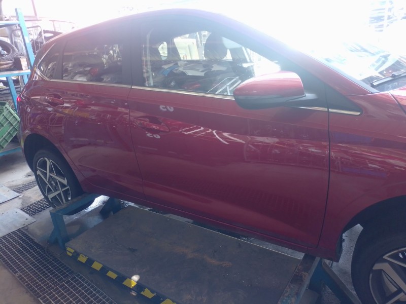 Recambio de puerta delantera derecha para hyundai i20 iii (bc3, bi3) 1.0 t-gdi hybrid 48v referencia OEM IAM   