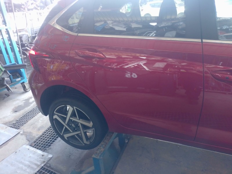 Recambio de puerta trasera derecha para hyundai i20 iii (bc3, bi3) 1.0 t-gdi hybrid 48v referencia OEM IAM   