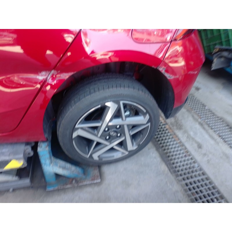Recambio de paso rueda trasero izquierdo para hyundai i20 iii (bc3, bi3) 1.0 t-gdi hybrid 48v referencia OEM IAM   