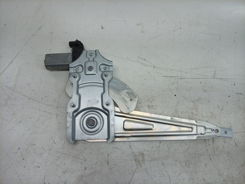 Recambio de elevalunas trasero izquierdo para dacia spring referencia OEM IAM  827212971R 