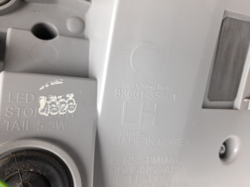 Recambio de piloto trasero izquierdo para kg mobility tivoli referencia OEM IAM  8360135801 