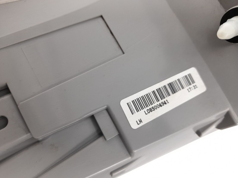 Recambio de piloto trasero izquierdo para kg mobility tivoli referencia OEM IAM  8360135801 