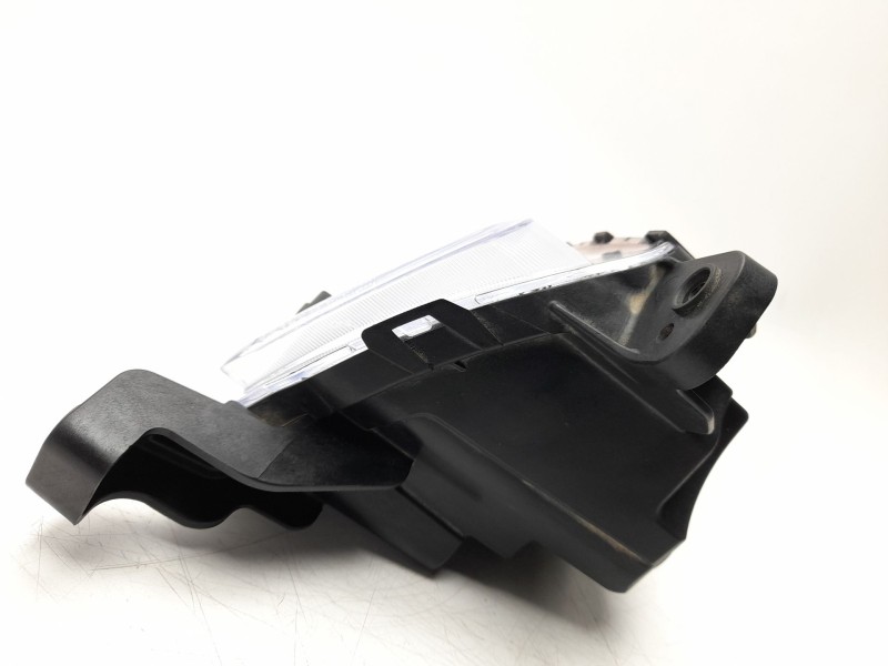Recambio de faro antiniebla derecho para kg mobility tivoli referencia OEM IAM  8320235811 
