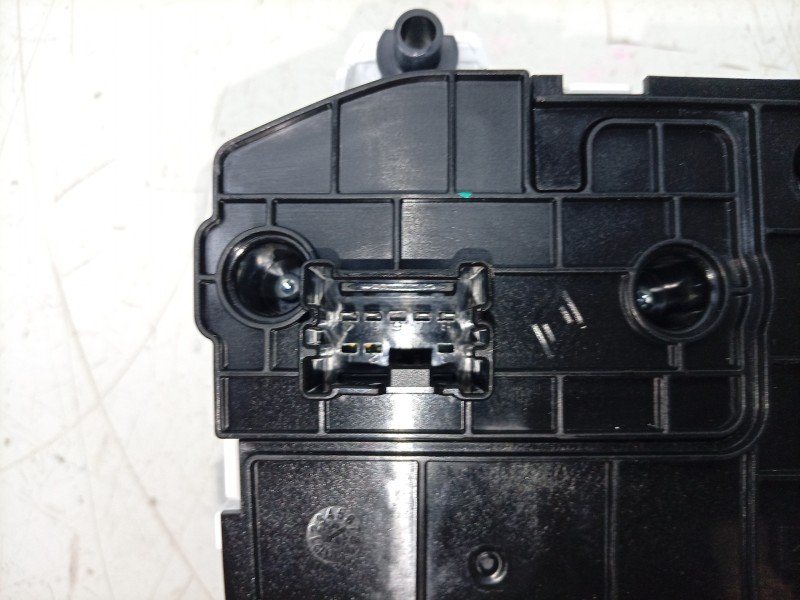 Recambio de mando multifuncion para dacia spring referencia OEM IAM  283E81307R 
