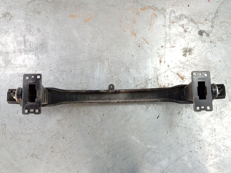 Recambio de refuerzo paragolpes delantero para bmw x1 (e84) sdrive 18 d referencia OEM IAM   