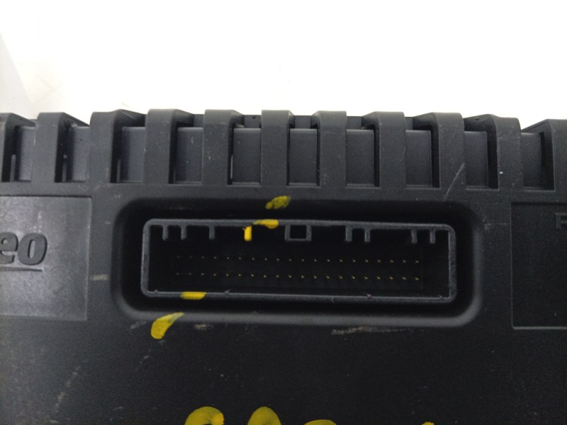Recambio de cuadro instrumentos para dacia spring referencia OEM IAM E686797 248096001R 