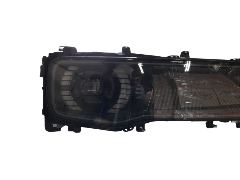 Recambio de faro delantero para renault 4 e-tech 120 referencia OEM IAM   