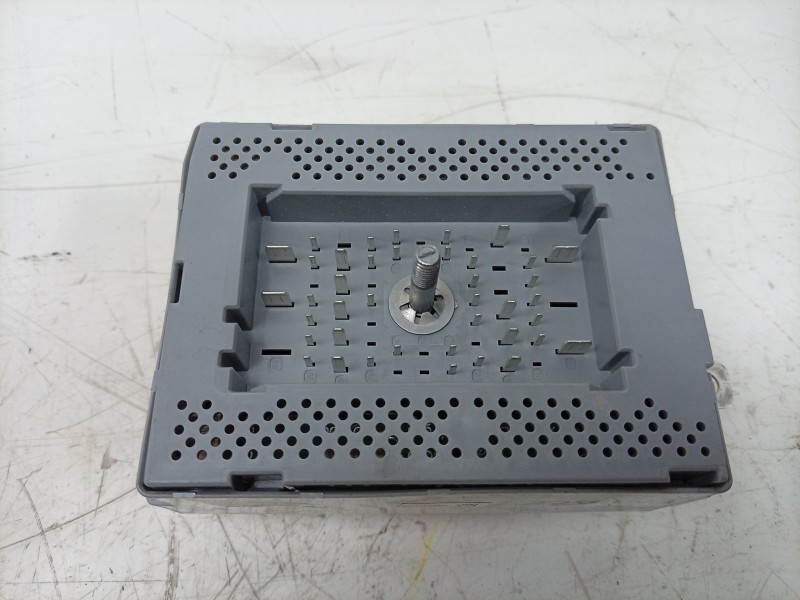 Recambio de caja reles / fusibles para toyota proace max referencia OEM IAM  00522367070 