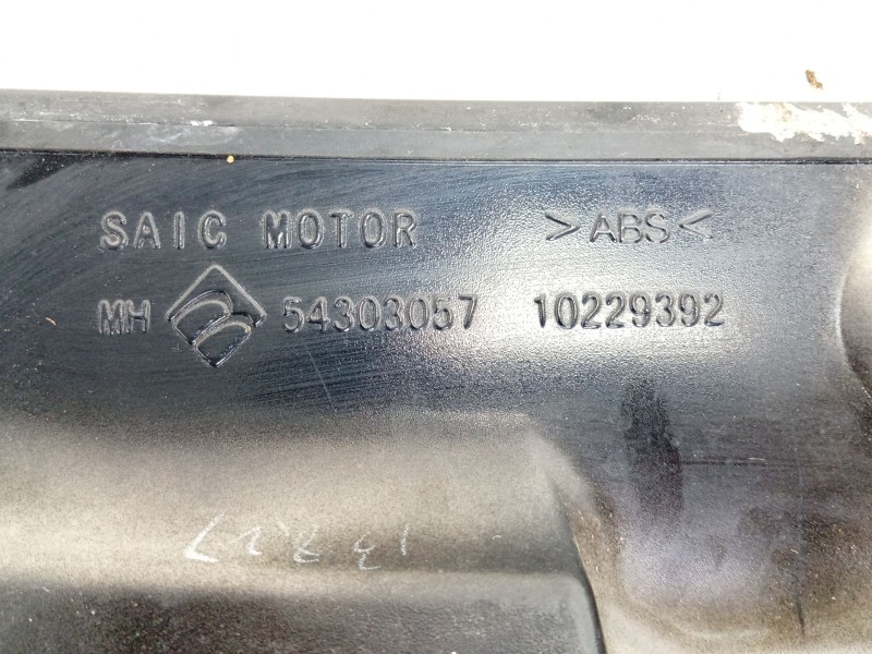 Recambio de aleron trasero para mg zs suv (azs1) 1.5 vti referencia OEM IAM   