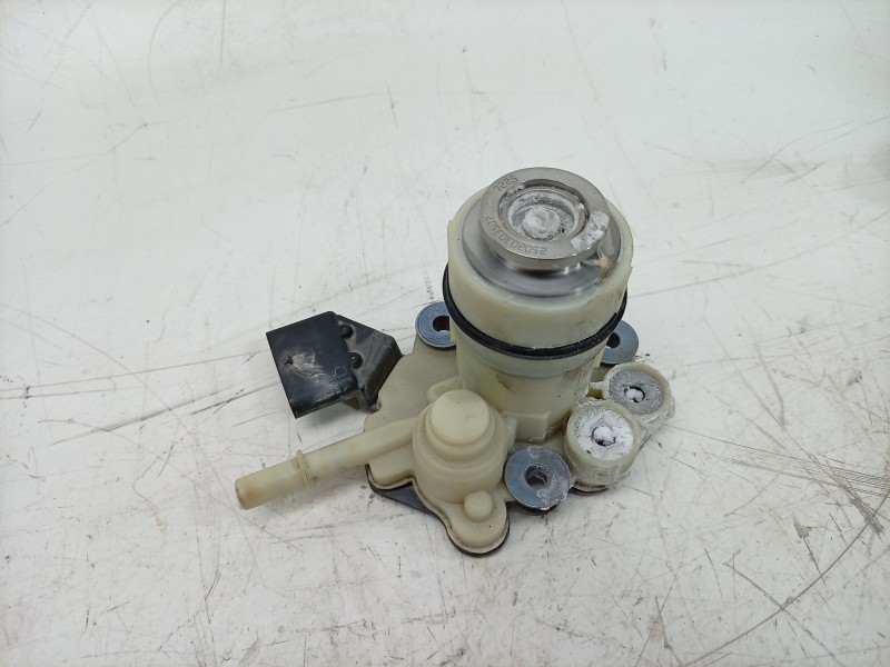 Recambio de bomba combustible para toyota proace max referencia OEM IAM 7250212102204 F01C25000S 