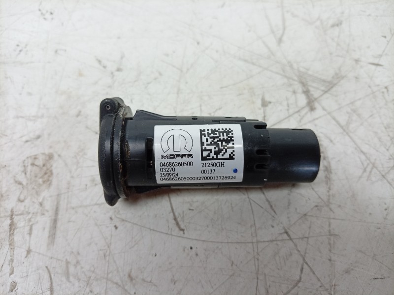 Recambio de modulo electronico para toyota proace max referencia OEM IAM 04686260500 21250GH 