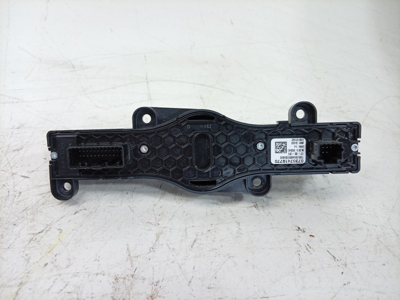 Recambio de mando multifuncion para toyota proace max referencia OEM IAM 30282592 07357419770 