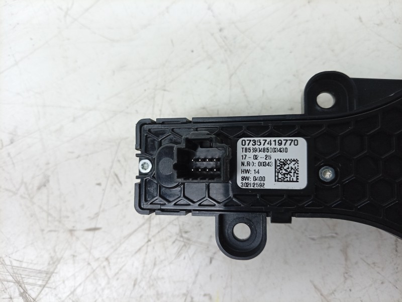 Recambio de mando multifuncion para toyota proace max referencia OEM IAM 30282592 07357419770 