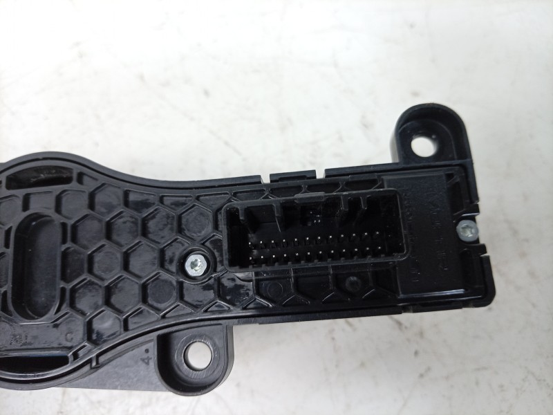 Recambio de mando multifuncion para toyota proace max referencia OEM IAM 30282592 07357419770 