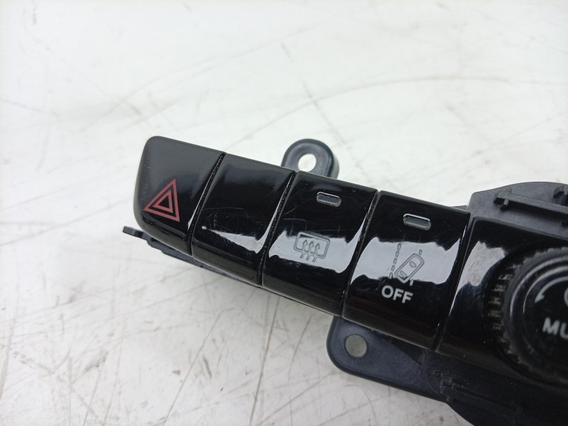 Recambio de mando multifuncion para toyota proace max referencia OEM IAM 30282592 07357419770 