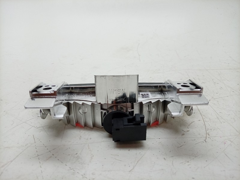 Recambio de luz central de freno para dacia spring referencia OEM IAM  265907945R 