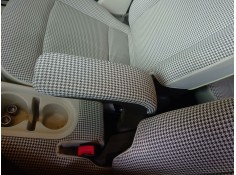 Recambio de apoyabrazos central para hyundai inster ax referencia OEM IAM   