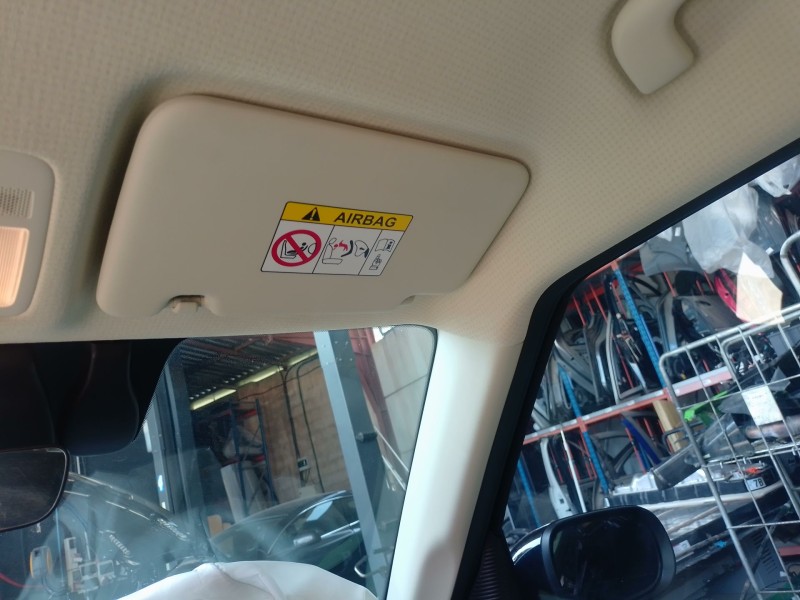 Recambio de parasol derecho para hyundai inster ax referencia OEM IAM   
