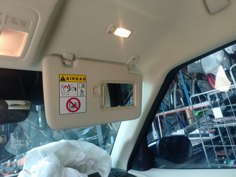Recambio de parasol derecho para hyundai inster ax referencia OEM IAM   