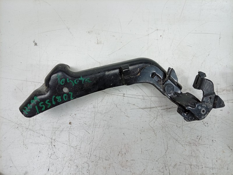 Recambio de soporte / guia puerta corredera para toyota proace max referencia OEM IAM  1352331080 