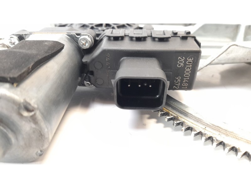 Recambio de elevalunas delantero derecho para opel zafira b 1.7 16v cdti referencia OEM IAM 93184843  