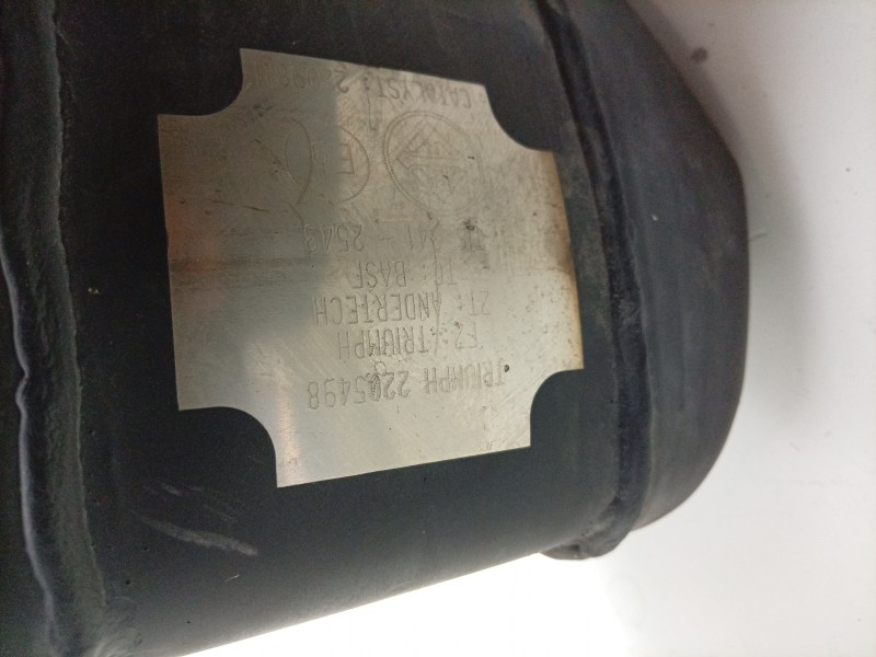 Recambio de silenciador trasero para triumph street triple 765 rs street triple 765 rs referencia OEM IAM T2205108 T2205108 