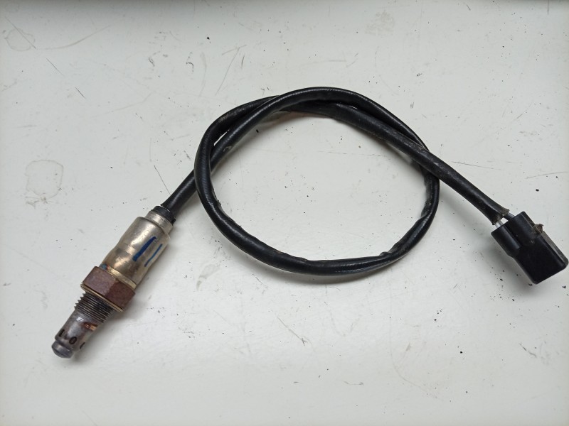 Recambio de sonda lambda para triumph street triple 765 rs street triple 765 rs referencia OEM IAM  T2204258 